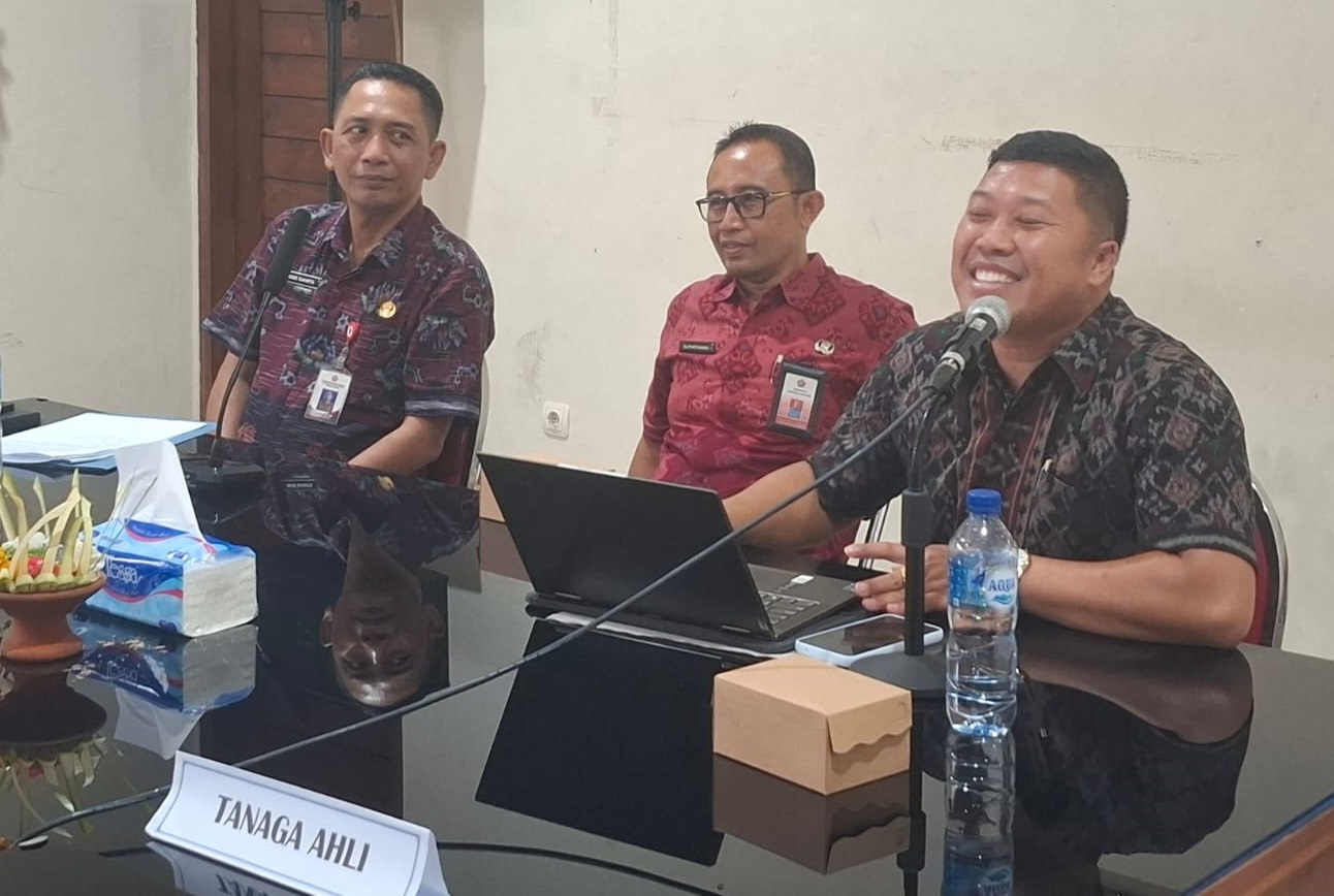 Laporan Akhir Kajian Pengembangan Model Kebijakan Mewujudkan Singaraja Sebagai Kota Pendidikan