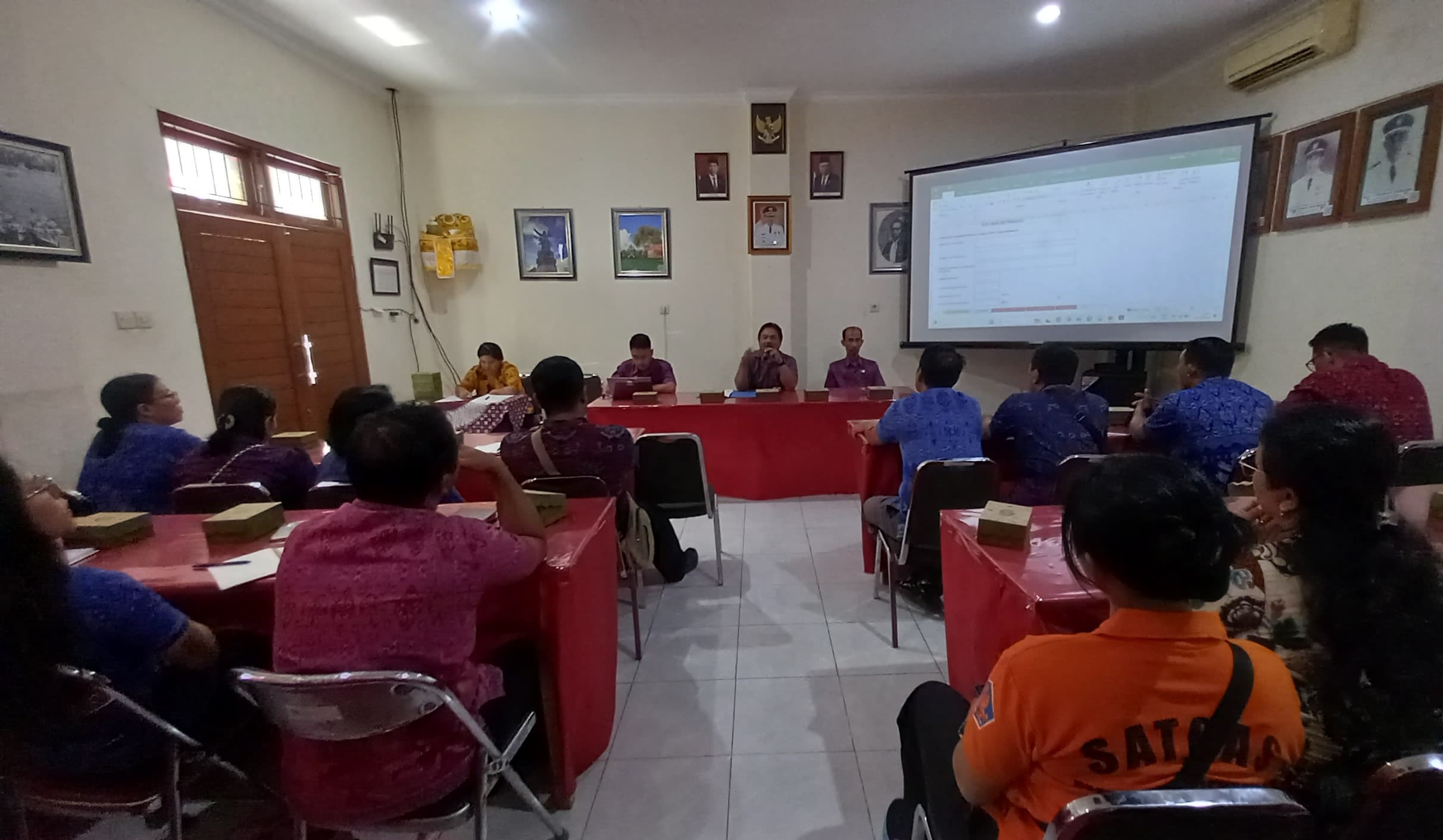 Sosialisasi Instrumen Pengawasan Kearsipan Internal