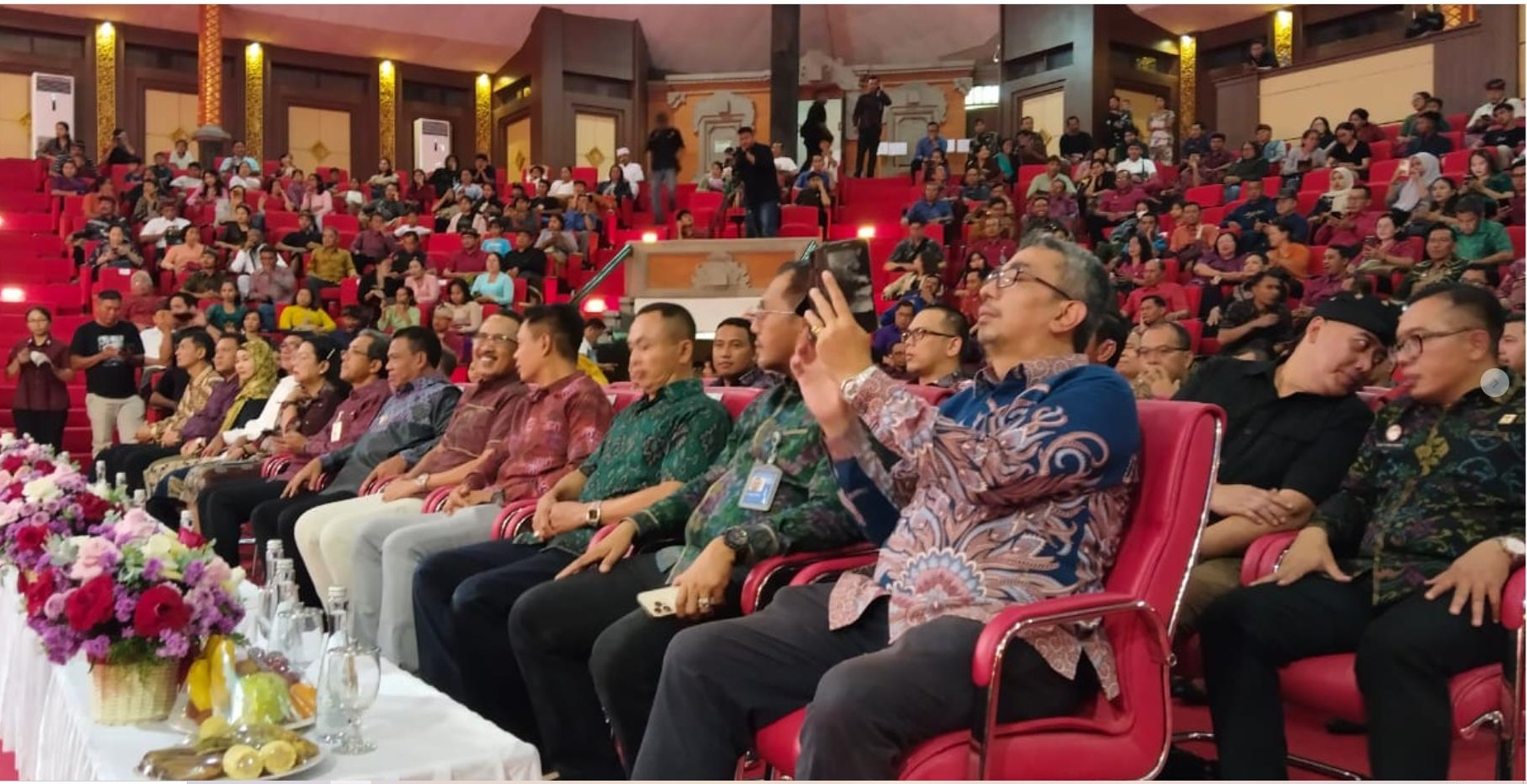 MIPC Dibuka Staf Ahli Menteri Bidang Penguatan Reformasi Birokrasi Kemenkumham RI 28 Sertifikat Diserahkan