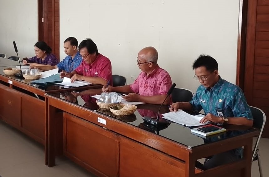 Diskusi Persiapan Kontrak Kajian Pengangkatan dan Pemberhentian Kepala Lingkungan