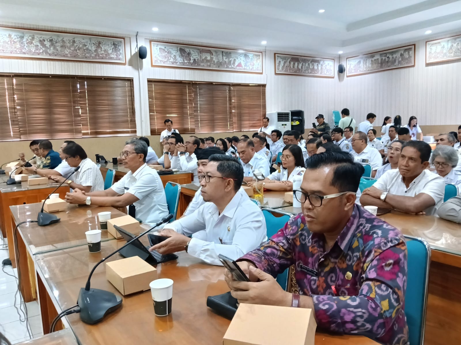 Rapat Persiapan Penyerahan Sertifikat Hak Kekayaan Intelektual Provinsi Bali Tahun 2026 di Kantor Bupati Klungkung